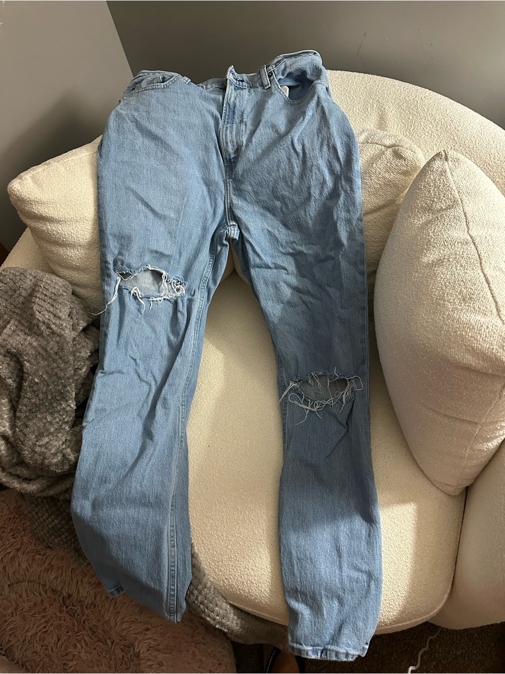 Abercrombie & Fitch Curve Love High-Rise Distressed Women's Jeans